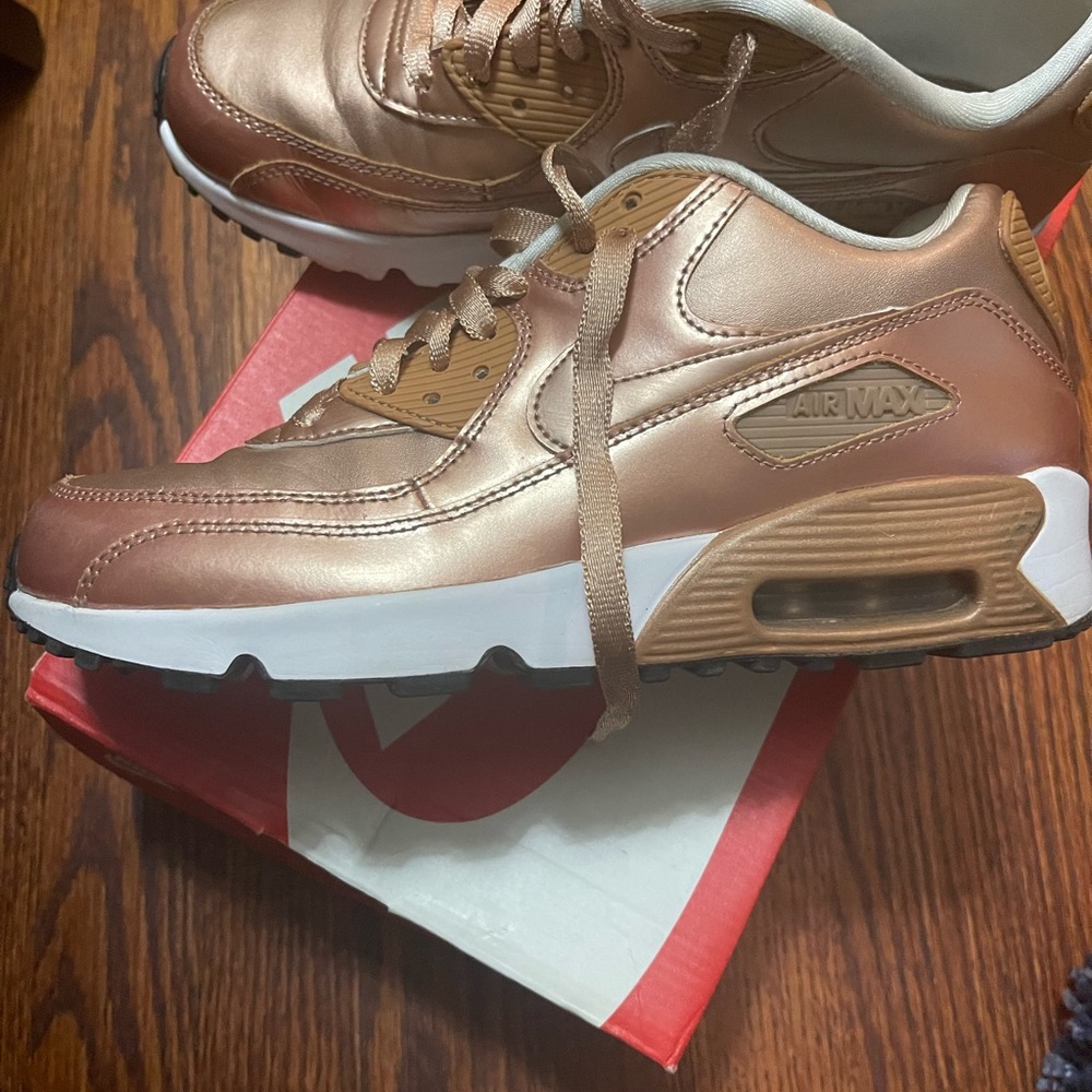 Youth Rose Gold Nike Air Max!!  FINAL PRICE!!